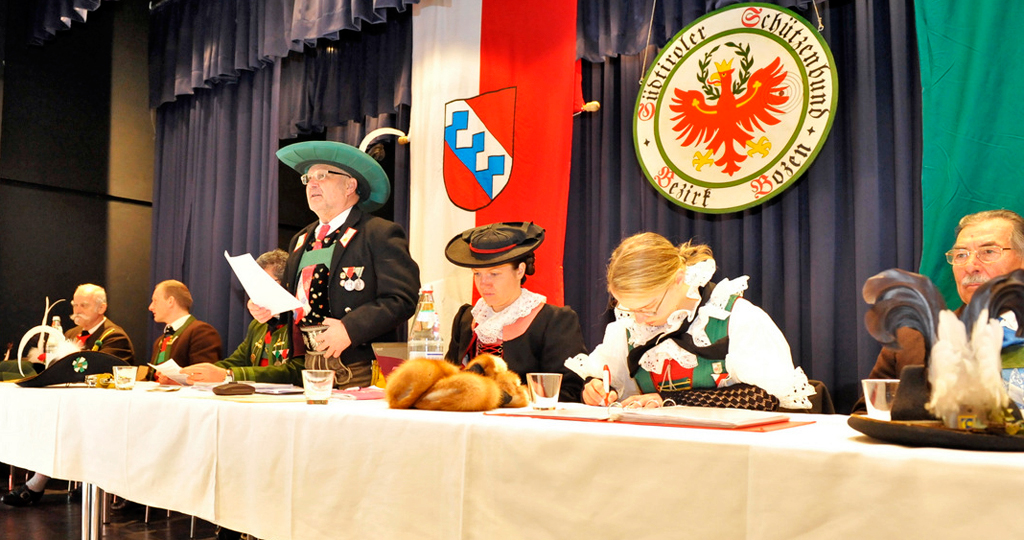 Bezirkstag des Schützenbezirkes Bozen in Tiers