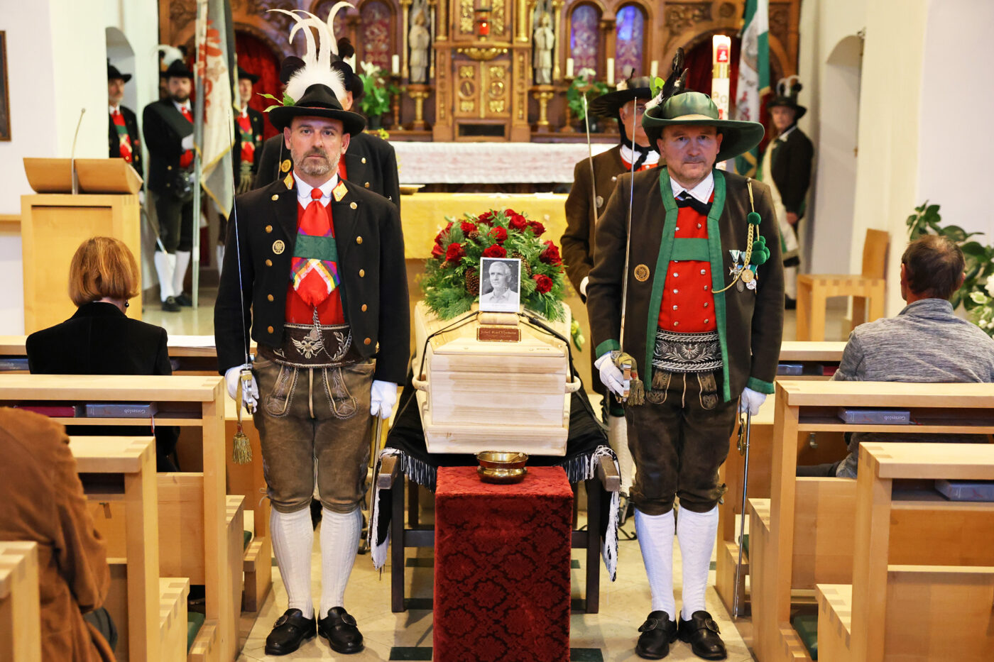 Letztes Geleit für den Südtirol-Aktivisten Dr. Josef „Pepi“ Fontana